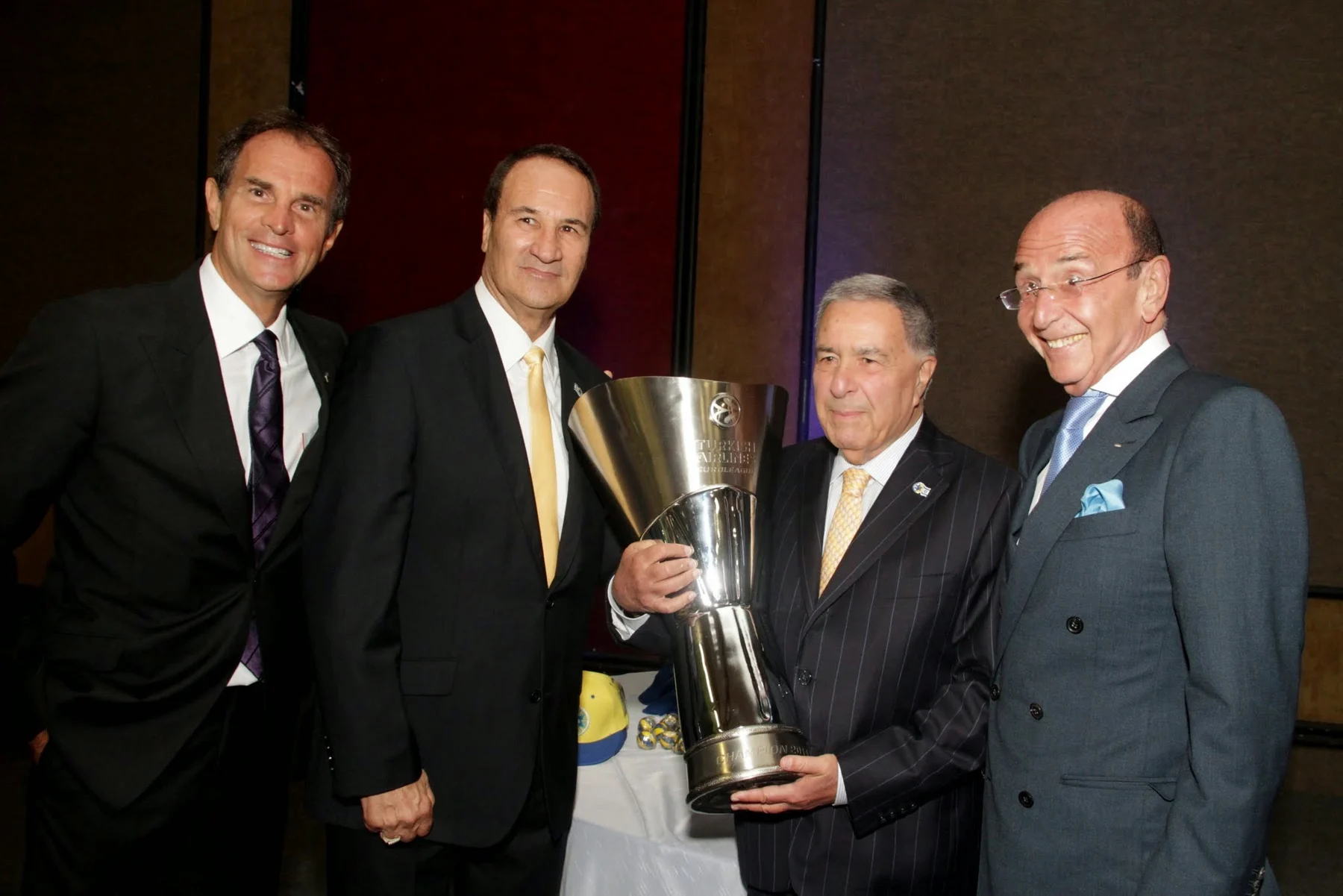 MACABI RIO RECEBE MACCABI TEL AVIV EM JANTAR BENEFICENTE